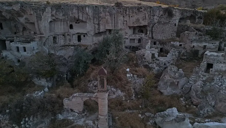 Baraj sularının altında kalmıştı: Asırlık cami kaderine terk edildi