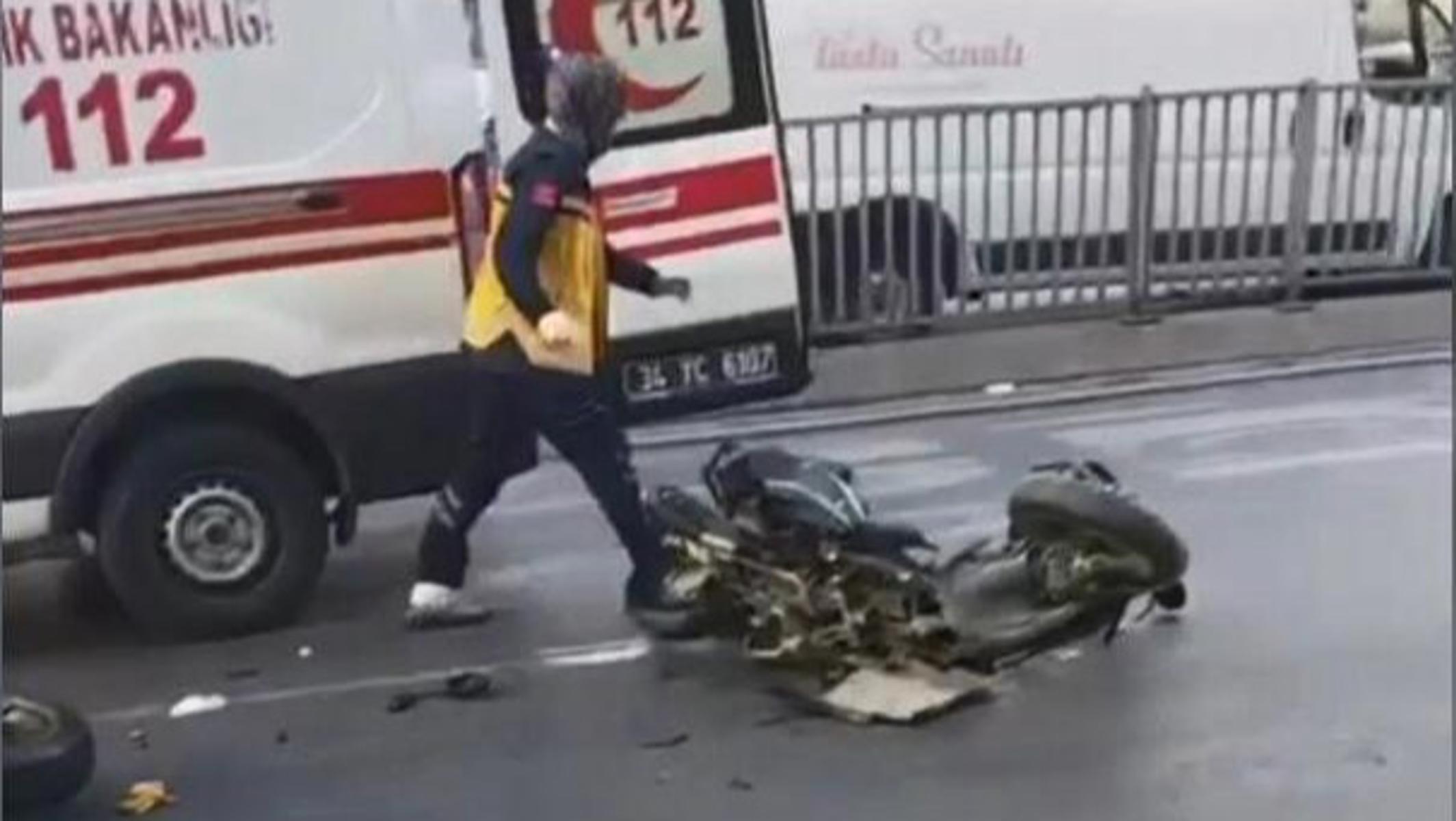 Başakşehir'de 2 motosiklet çarpıştı. 1 ölü, 1 yaralı