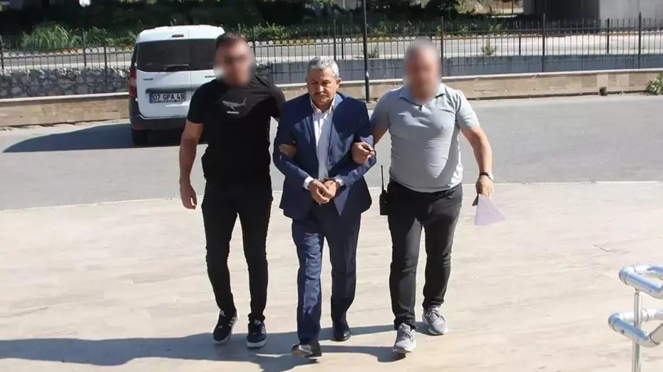 Eski belediye başkan yardımcısına müebbet hapis cezası