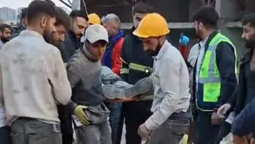 Beton parçaları inşaat işçilerinin üzerine düştü: 1 ölü, 1 ağır yaralı
