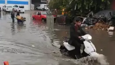 Batman’da sağanak: Cadde ve sokaklar suyla doldu
