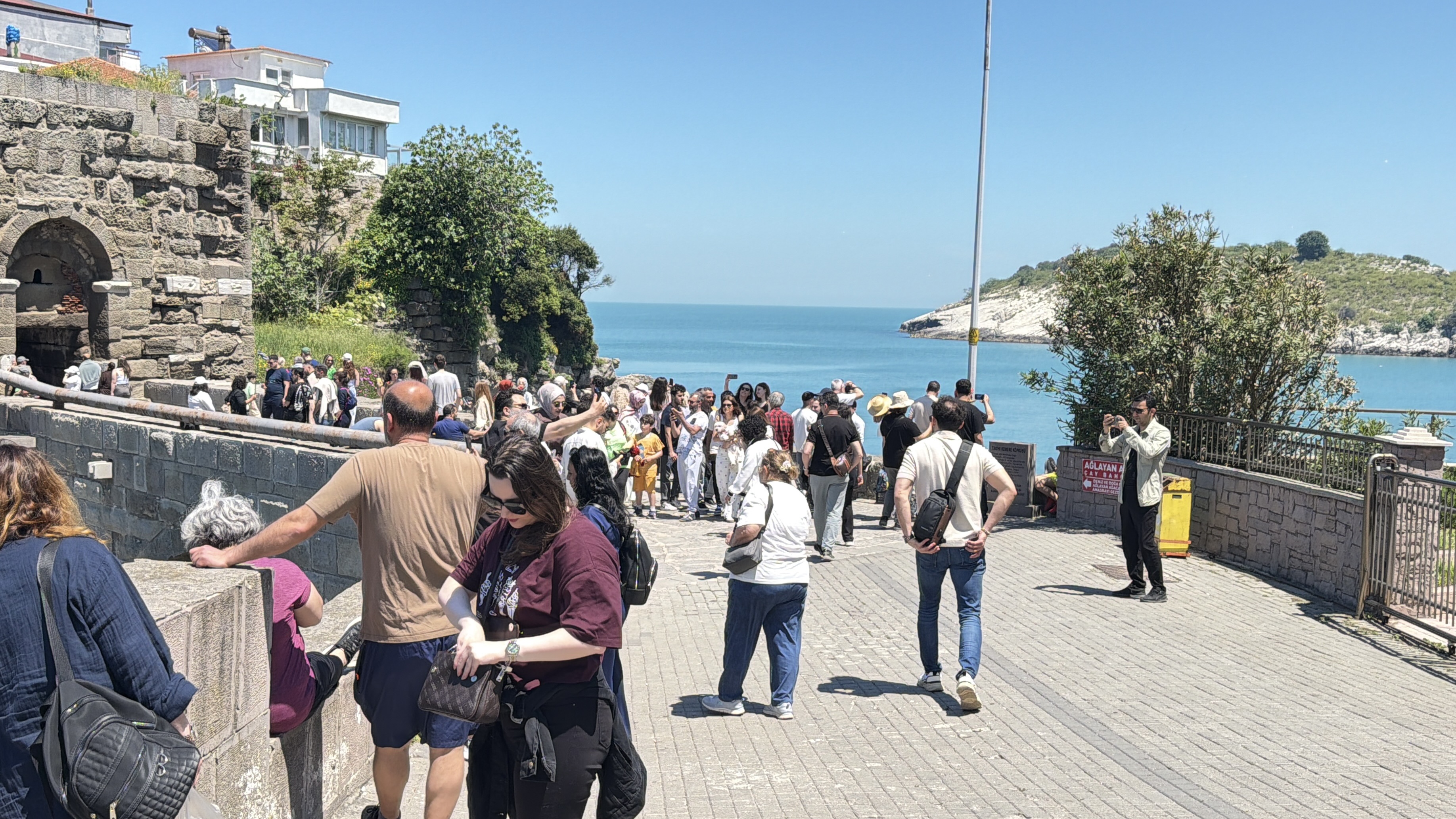 Nüfusu sadece 6 bin 600. Bayramda 182 bin kişi o ilçeye geldi
