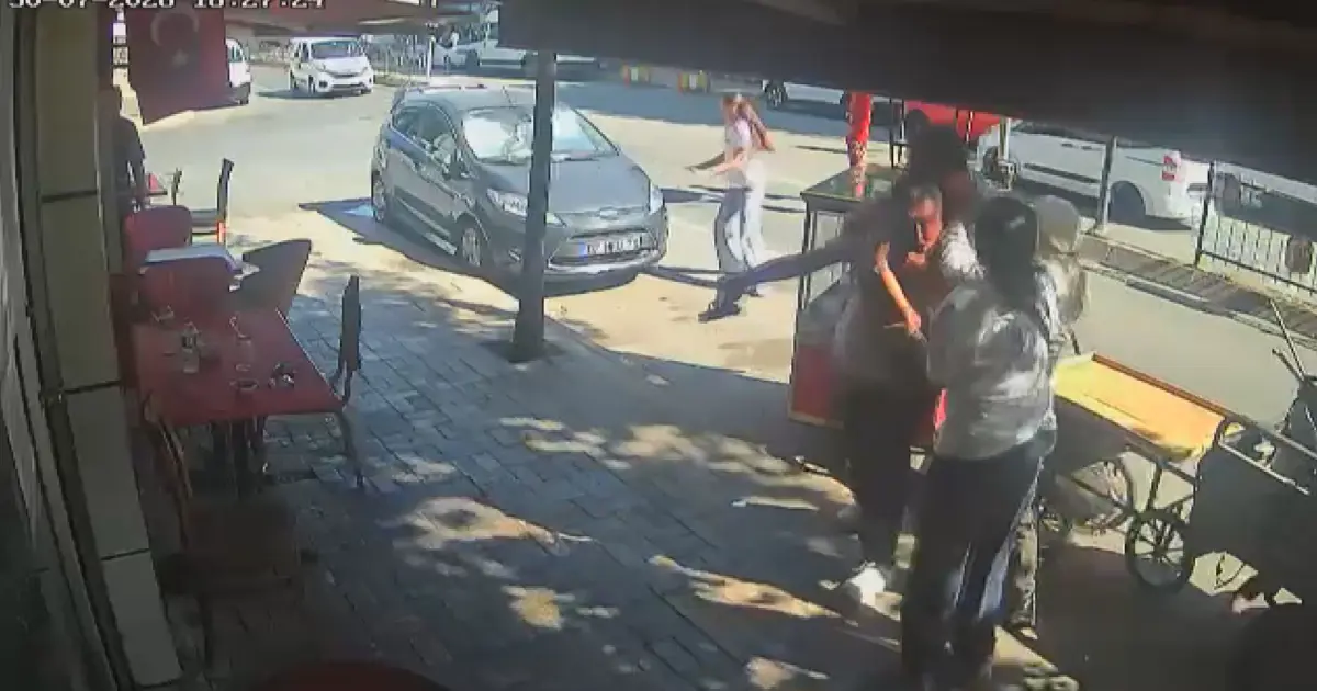 "Laf atma" kavgasında bir kişi öldü. Güvenlik kamerası görüntüleri ortaya çıktı