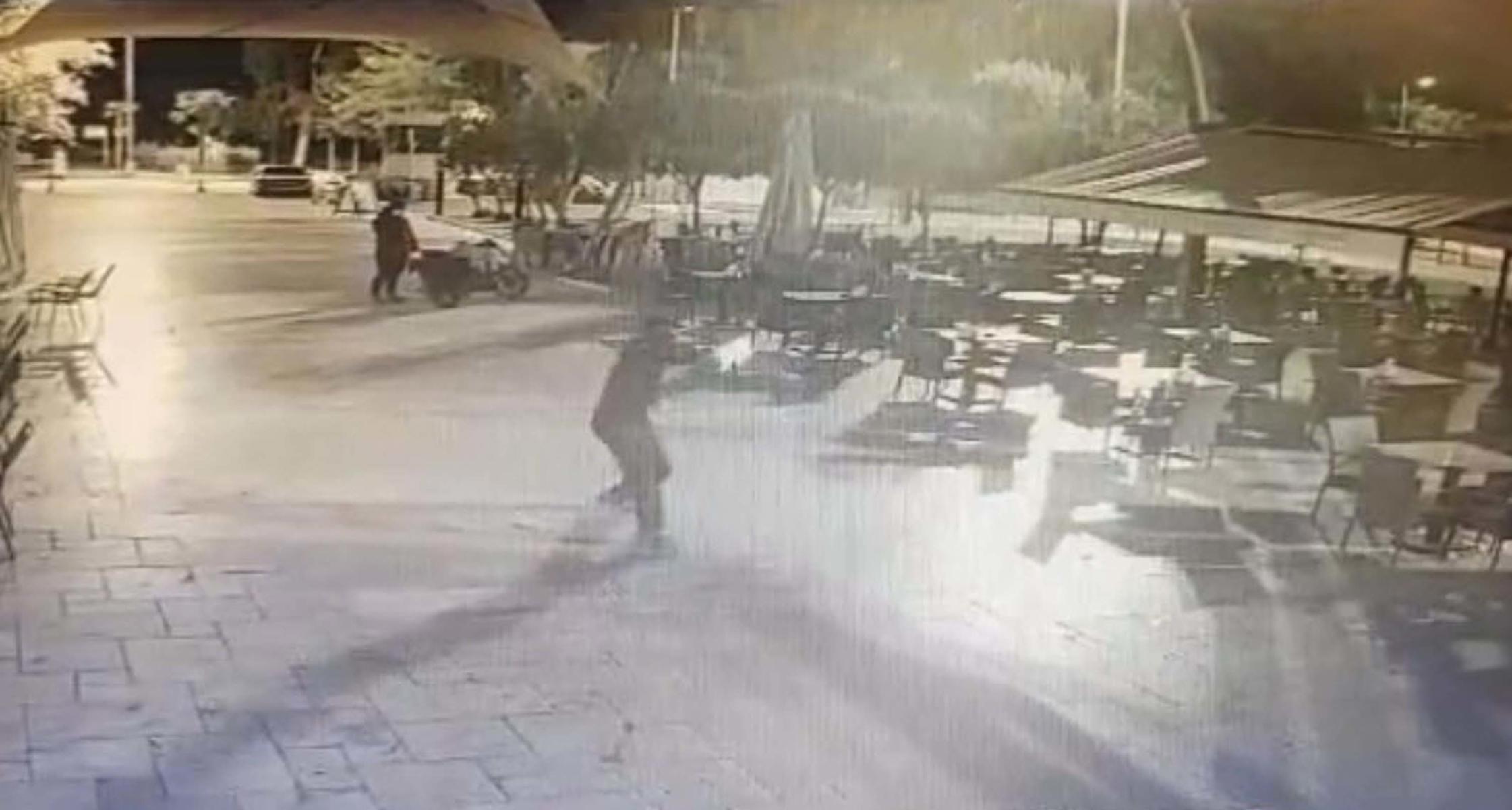 İzmir'de belediyeye ait kafeye silahlı saldırı