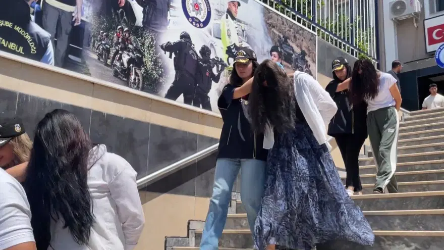 Etiler'de tek tek kapıları yoklayan üç kadın tutuklandı 2 Etiler'de tek tek kapıları yoklayan üç kadın tutuklandı 2