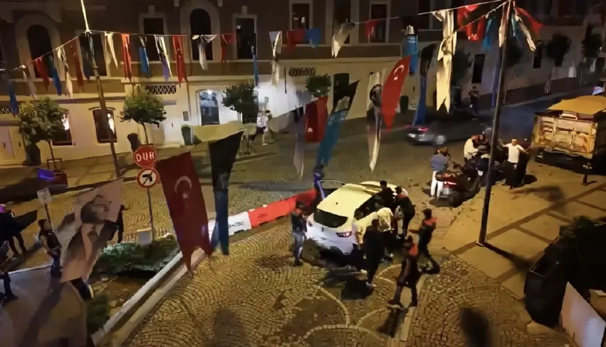Beşiktaş'ta dron destekli "huzur"uygulaması. 5 aranan şahıs yakalandı, 209 bin 720 lira ceza kesildi 