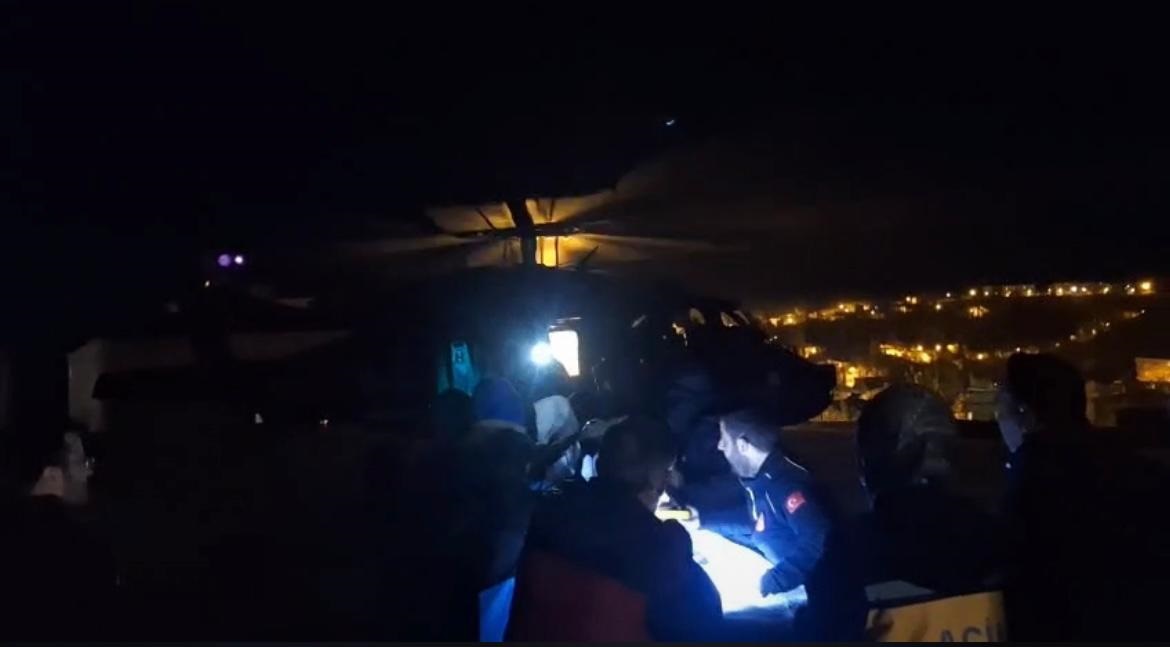 Beyin kanaması geçirdi, helikopterle Van'a sevk edildi 