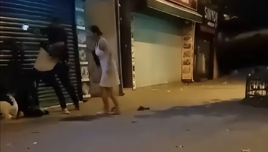SOKAK ORTASINDA SALDIRDI 1