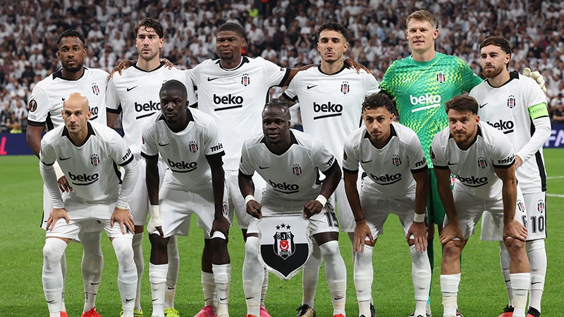 Beşiktaş'ın yıldızından taraftar övgüsü. "Kulaklarım duymuyor gibi"