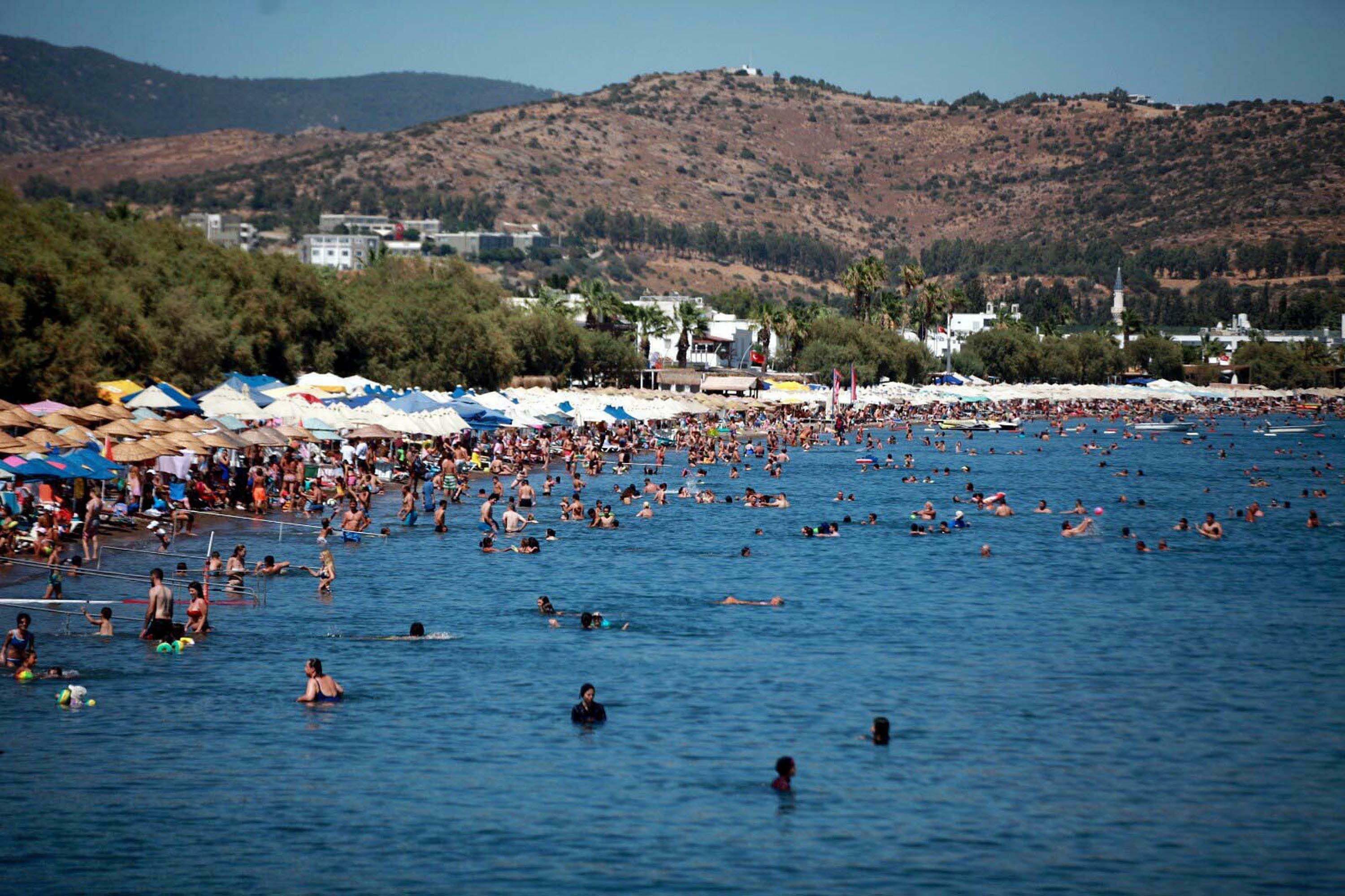 Bodrum'da plaja giriş 2 bin liradan başlıyor