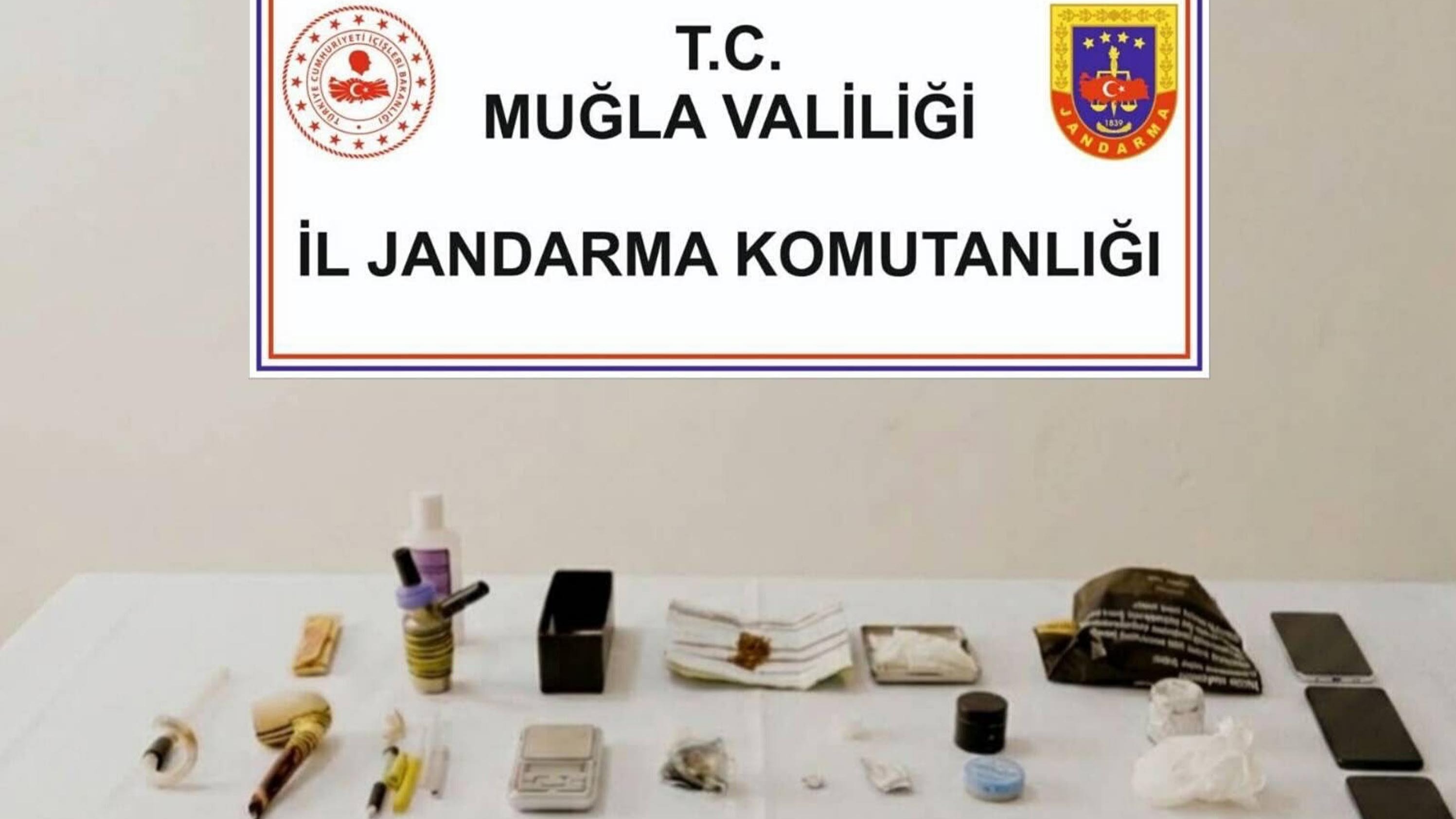 Bodrum'da uyuşturucu operasyonu. 3 şüpheli tutuklandı