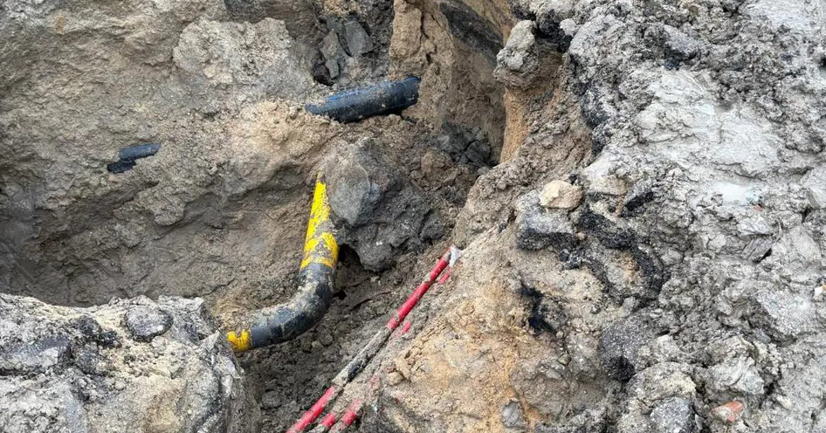 Boru döşemesi yapılan kanalda toprak kayması. Bir işçi hayatını kaybetti