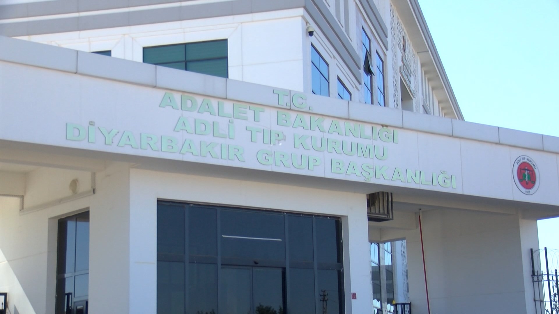 Boşandığı kadını öldürdü, yakalanacağını anlayınca intihar etti