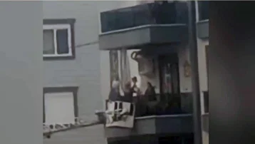 Antalya'da rehine krizi. Eşi ile kızını rehin aldı, üç saatte ikna edildi