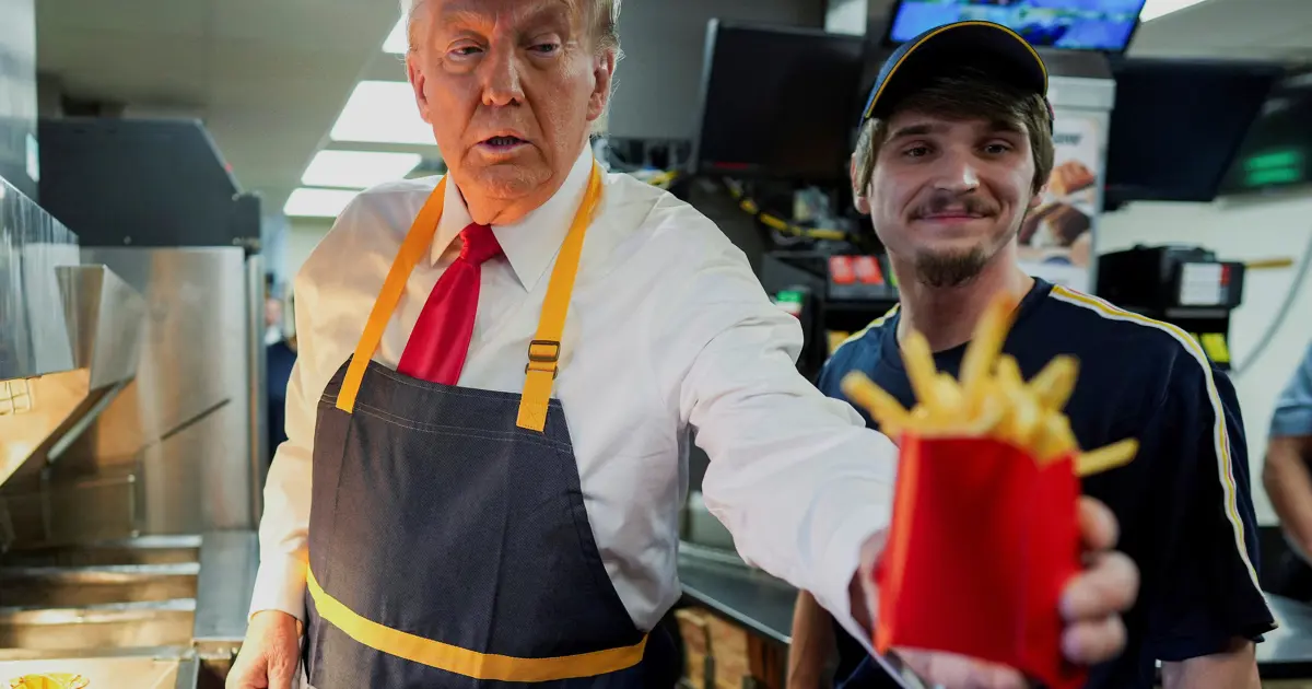 Trump'ın fast-food sevdası bitmiyor. Milyar dolarlık uçakta "Amerikan klasikleri"