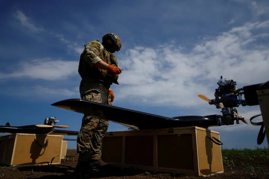 Almanya, Ukrayna'ya sivil yardım sürmesi için anayasal borçlanma kuralını esnetmeyi tartışıyor