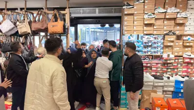 10 liralık ürünler izdihama neden oldu