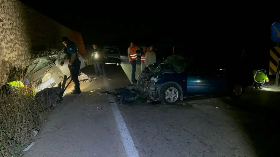 Bursa'da feci kaza. Anne ile kızı öldü, 6 yaralı