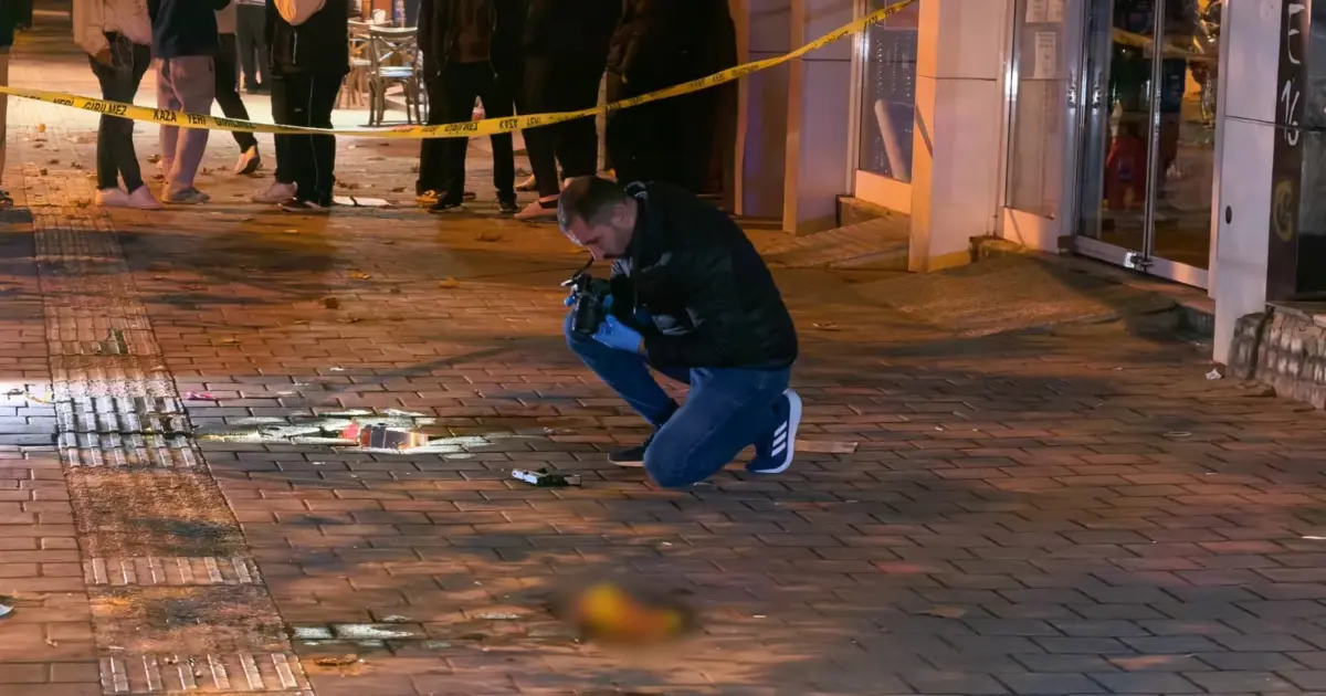 Restoran çıkışında kanlı pusu: 1 ölü