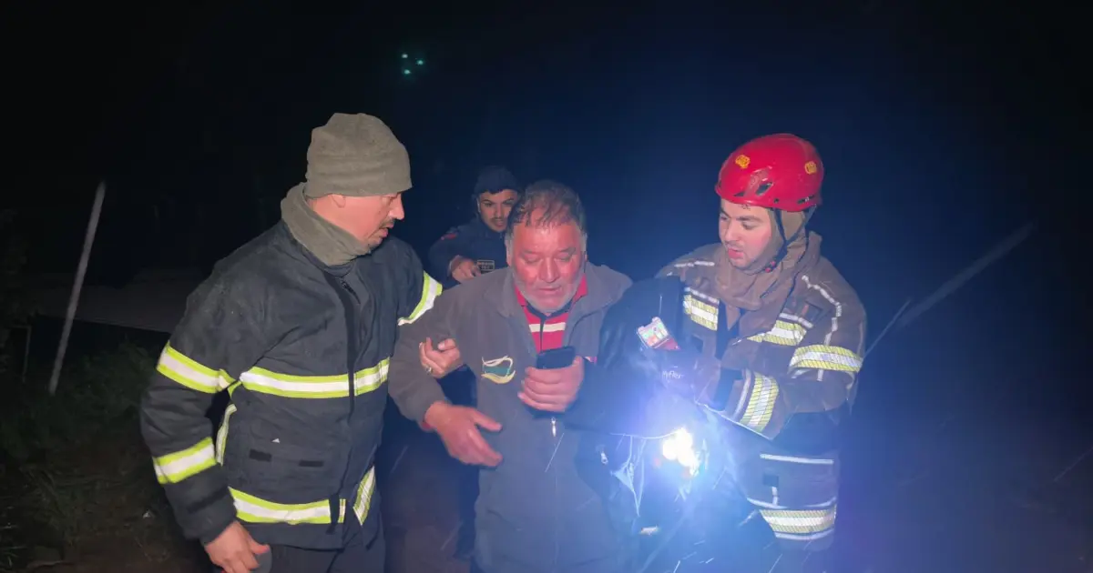 Bursa'da dere taştı, çiftlik sahibi son anda kurtarıldı: ''Her şeyim gitti''
