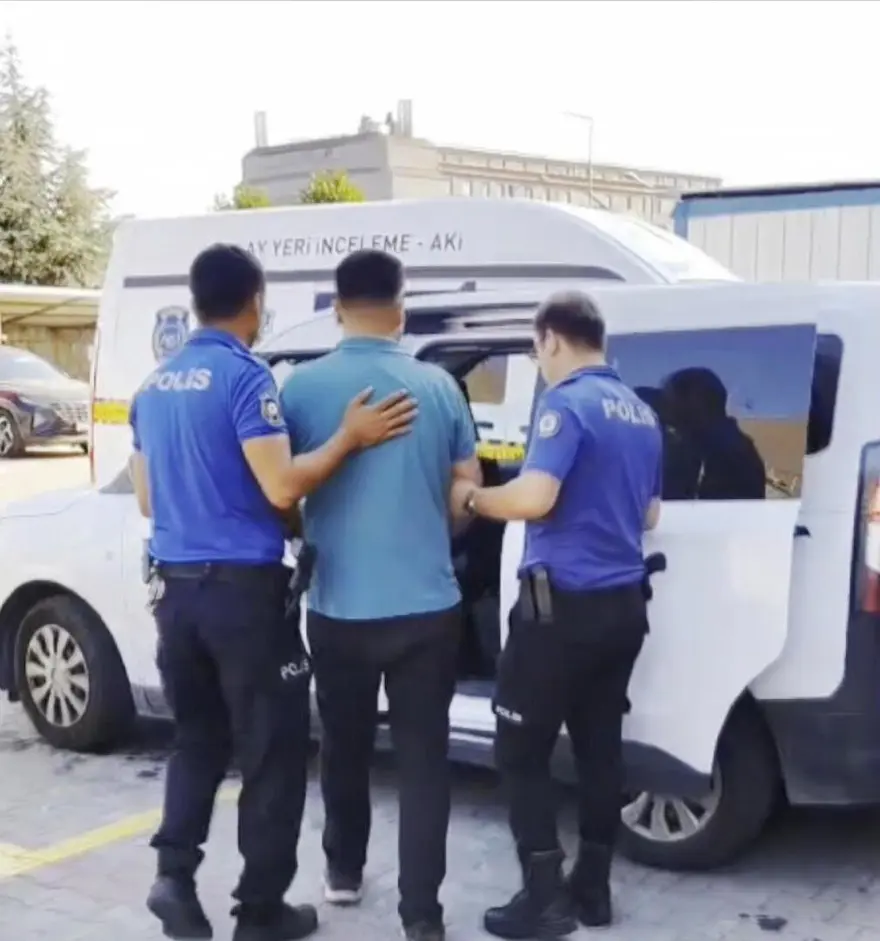 ÖĞRETMEN GÖZALTINA ALINDI 2