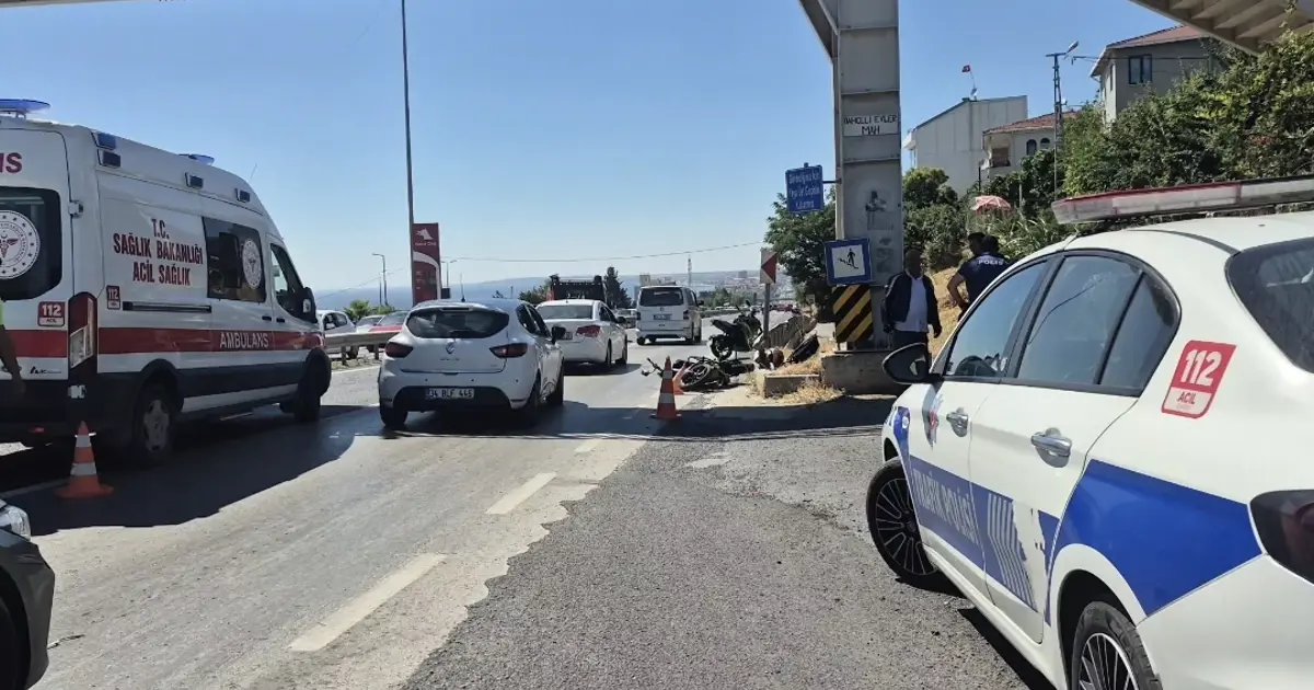 Büyükçekmece'de otomobille çarpışan motosikletin sürücüsü öldü