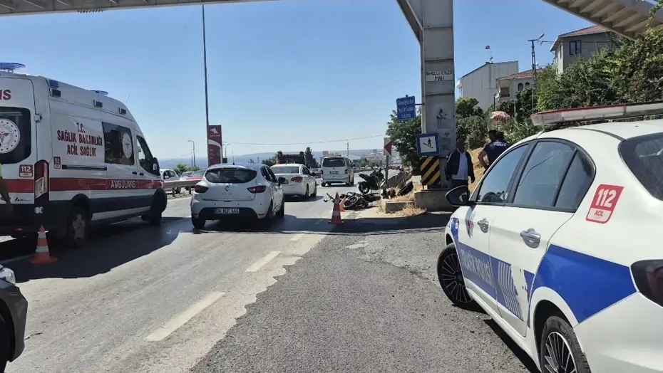Büyükçekmece'de otomobille çarpışan motosikletin sürücüsü öldü