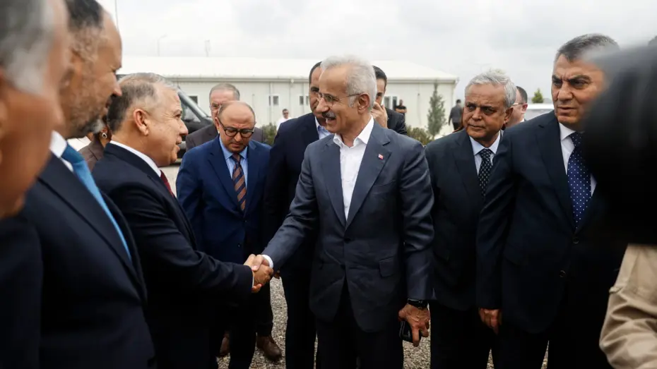 Bakan Uraloğlu ayrıntıları paylaştı. 2 buçuk saatlik yol 18 dakikada bitecek
