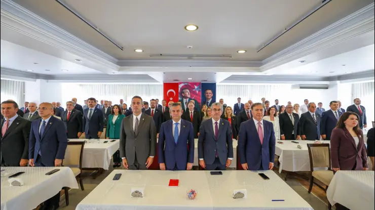 Yeni Parti'de Özgür Özel'in A Takımı belli oldu - 2