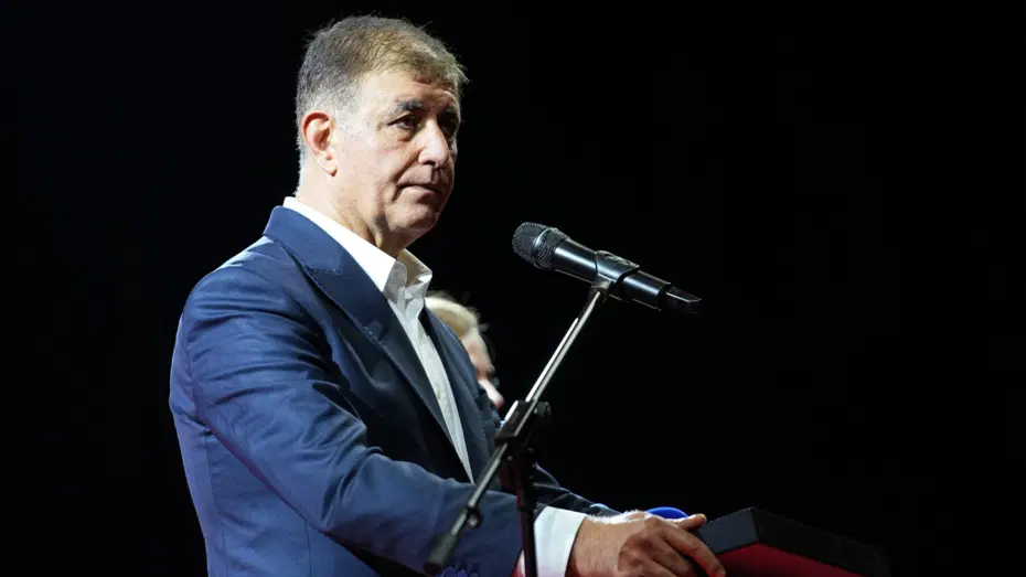 İzmir Büyükşehir Belediye Başkanı Cemil Tugay ne yapacak? Tugay yalanlıyor haberler sürüyor