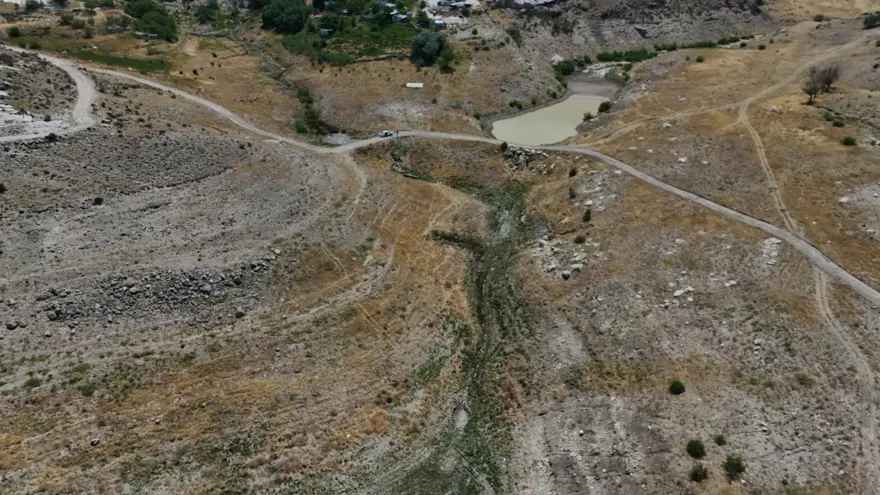 Barajda su seviyesi 4 katına çıktı, eski köy sular altında kaldı 2