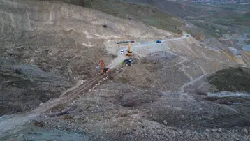 Heyelan nedeniyle 6 gündür kapalıydı, kontrollü olarak ulaşıma açıldı