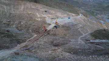 Heyelan nedeniyle 6 gündür kapalıydı, kontrollü olarak ulaşıma açıldı