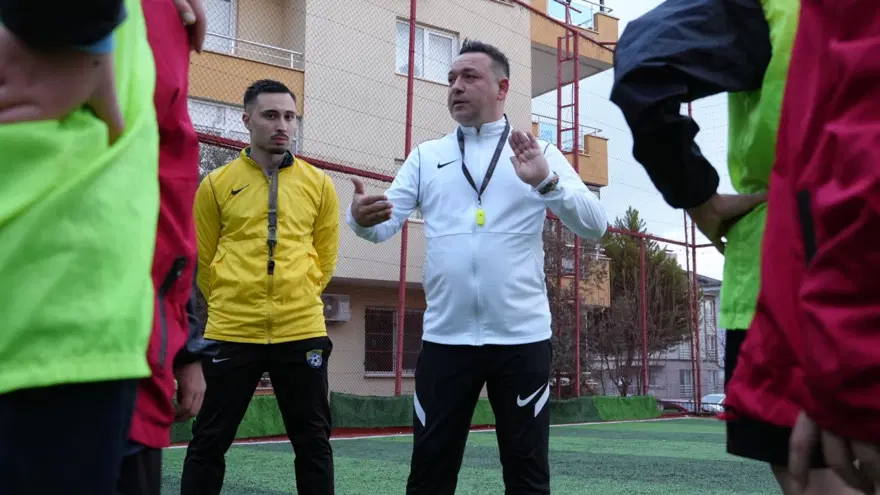 "BAŞLARDA ÇOK AZ ÖĞRENCİM VARDI" 2
