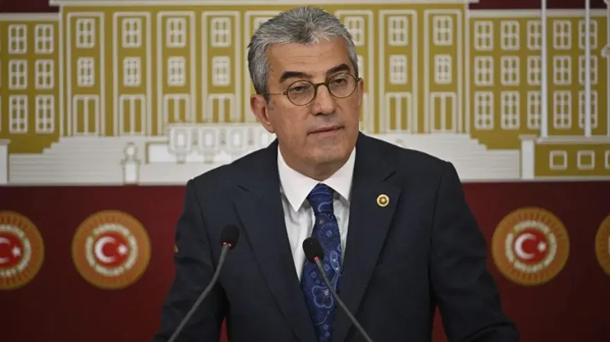 CHP YDK tedbiri 12 gün önce kaldırmıştı. Gökhan Günaydın göreve iade edildi 1