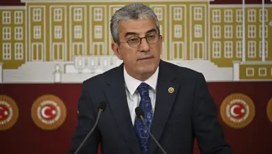 CHP YDK tedbiri 12 gün önce kaldırmıştı. Gökhan Günaydın göreve iade edildi