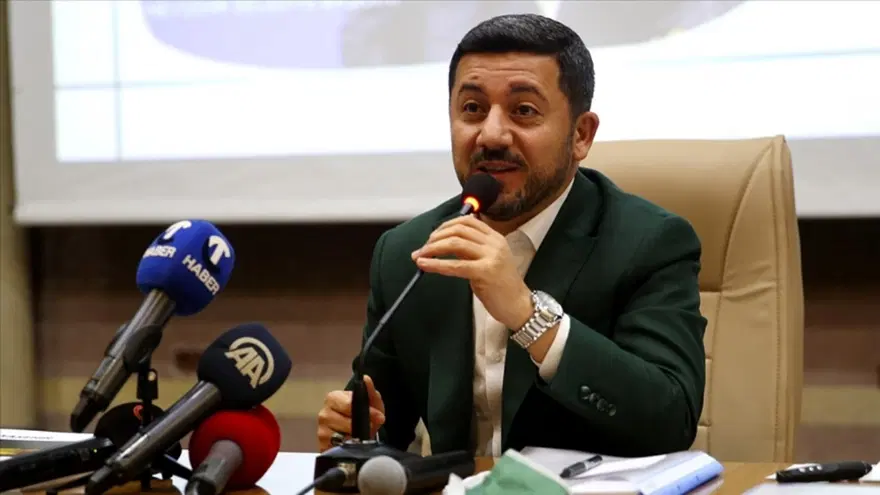 ARI, SİYASETE AK PARTİ'DE BAŞLAMIŞTI 2