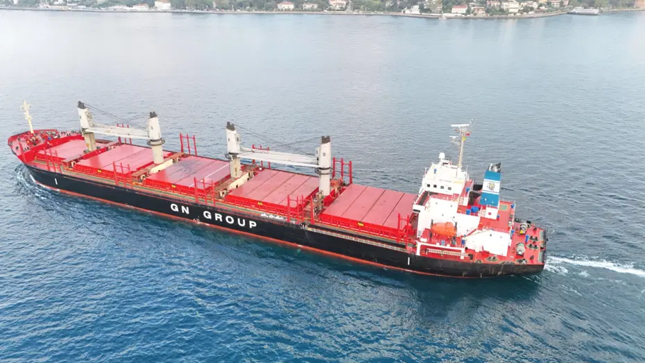 İHA ve füze saldırısında hasar görmüştü. İstanbul Boğazı'ndan geçti