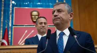 CHP'de yeni kavgaÖzgür Özel ve ekibi mahkemeye gidiyor