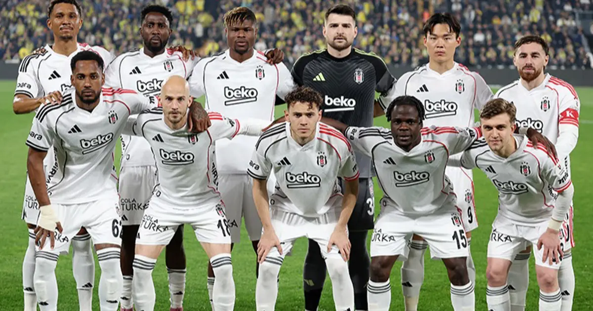 Beşiktaş'ta korkutan sakatlık. Kafa travması nedeniyle hastaneye götürüldü