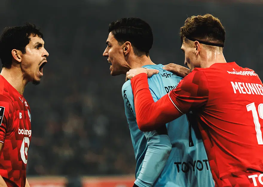 Süper Lig devi, milli kaleciyi Türkiye'ye getiriyor. Berke Özer, Fenerbahçe'ye dönüyor 1 Süper Lig devi, milli kaleciyi Türkiye'ye getiriyor. Berke Özer, Fenerbahçe'ye dönüyor 1
