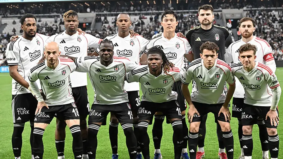 Sezon bitti, Beşiktaş'ta ilk veda gerçekleşti. 