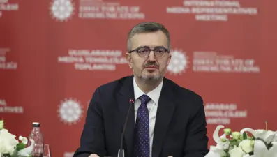 Burhanettin Duran: Türkiye güvenilir bir arabulucu