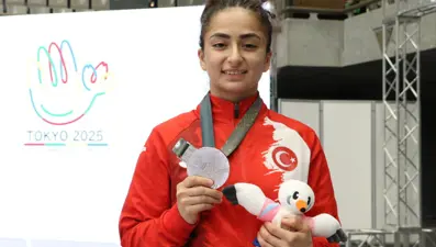 Deaflympics’te ilk madalya Buse Tıraş’tan geldi