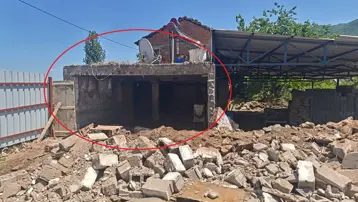 Çalıştığı inşaatta duvardan düşüp öldü