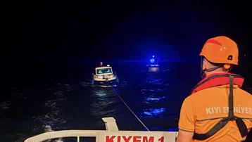 Çanakkale Boğazı'nda kurtarma operasyonu