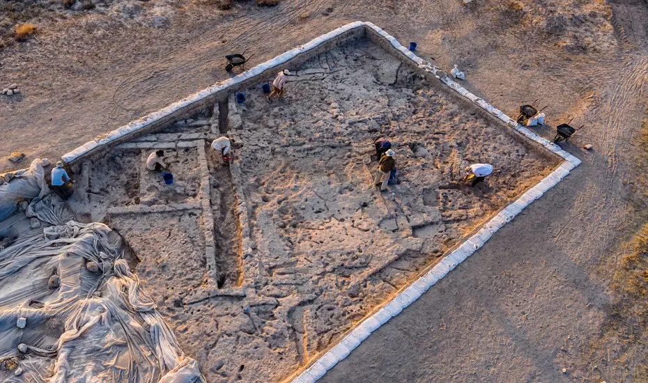 Karaman'da 8 bin 500 yıllık obsidyen ayna bulundu