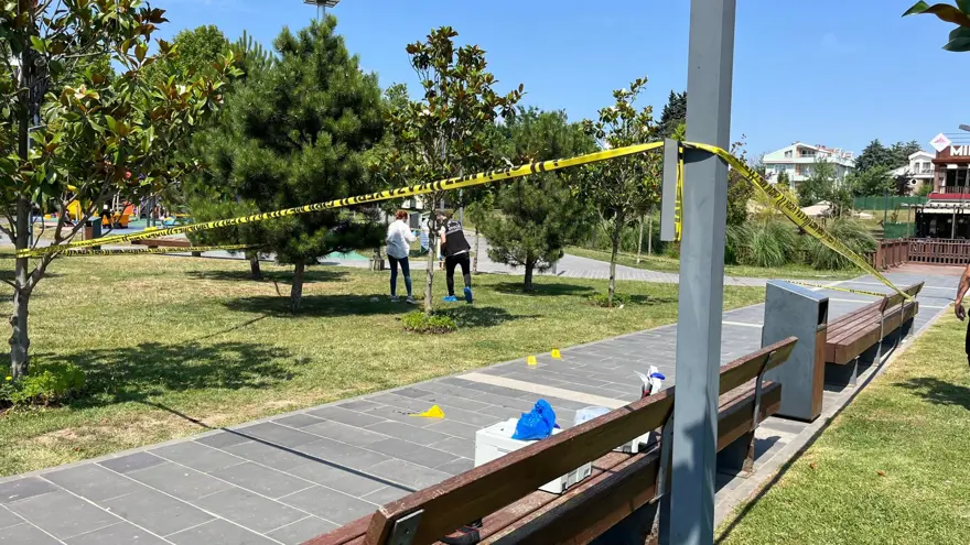 Parkta buluştuğu boşanma aşamasındaki eşini boğazından bıçakladı 
