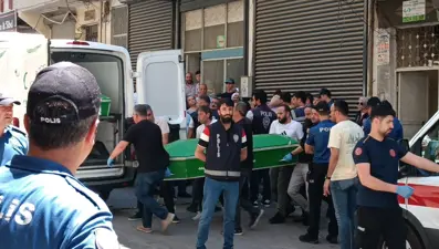 Cezaevinden izinli çıktı, eski eşini öldürdü