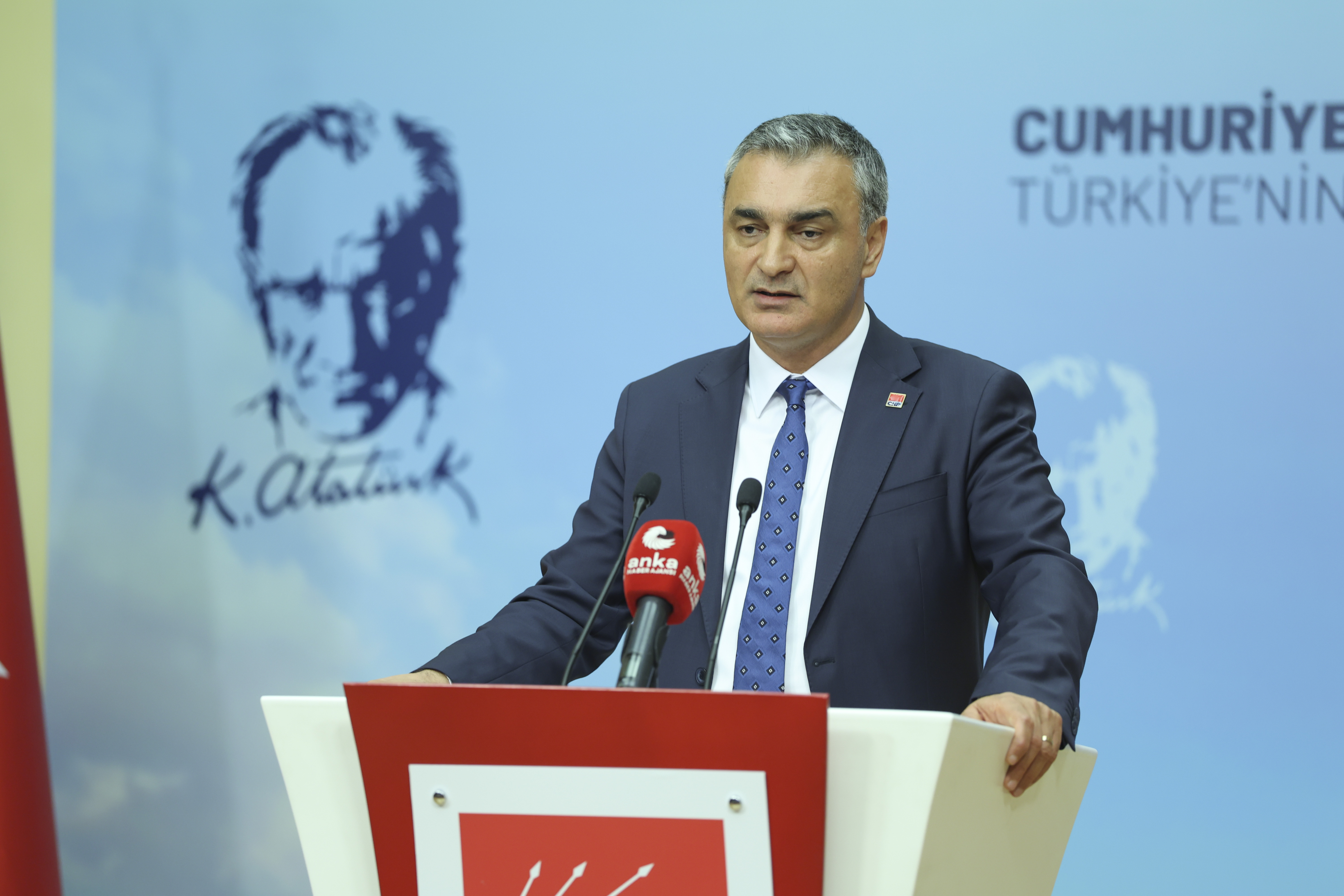 CHP'de 49 isim kesin ihraç talebiyle disipline sevk edildi